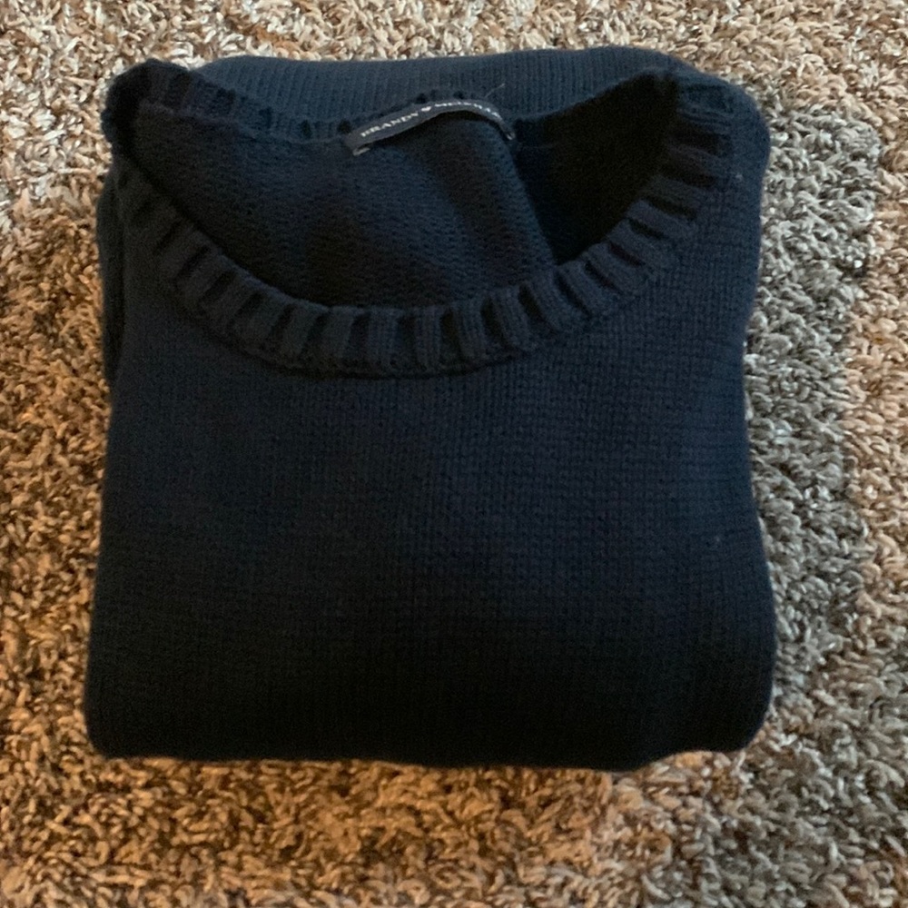Brandy Melville sweater